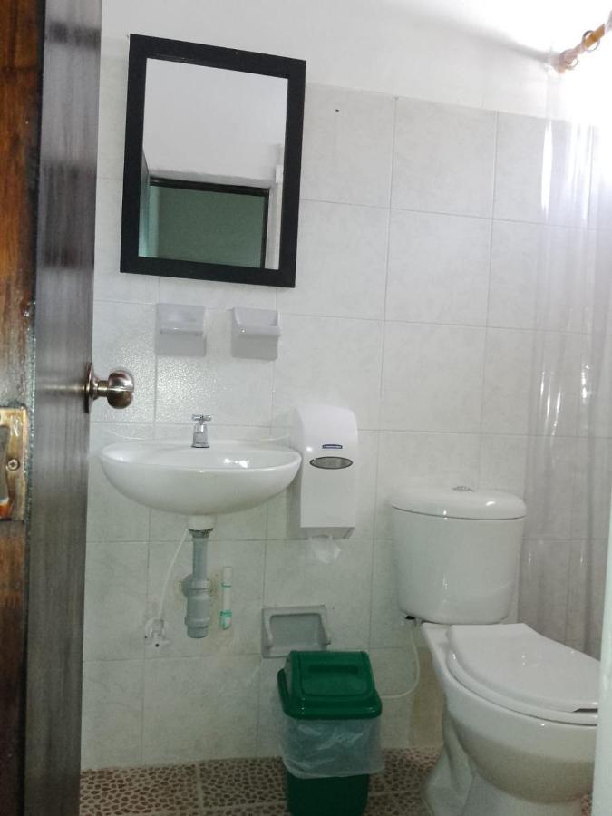 Hotel Villa Гуатапе Экстерьер фото