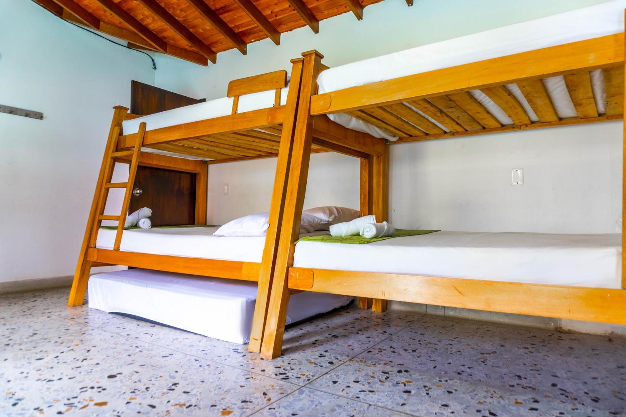 Hotel Villa Гуатапе Экстерьер фото